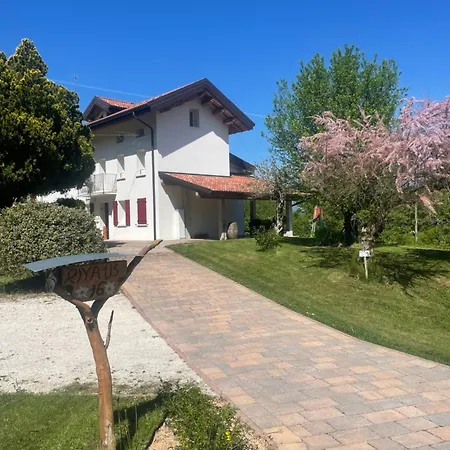 Casa Riva Us